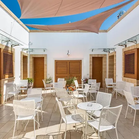 Lido Marini Rooms Szálloda 2*