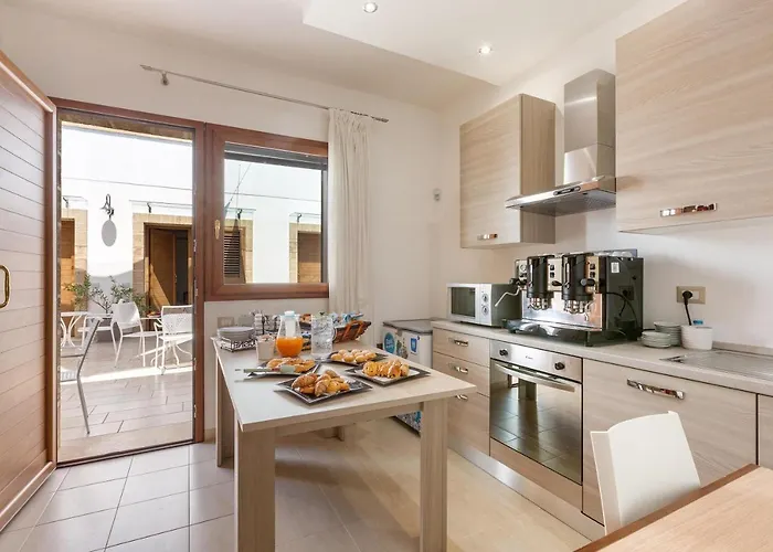 호텔 Lido Marini Rooms 리도 마리니